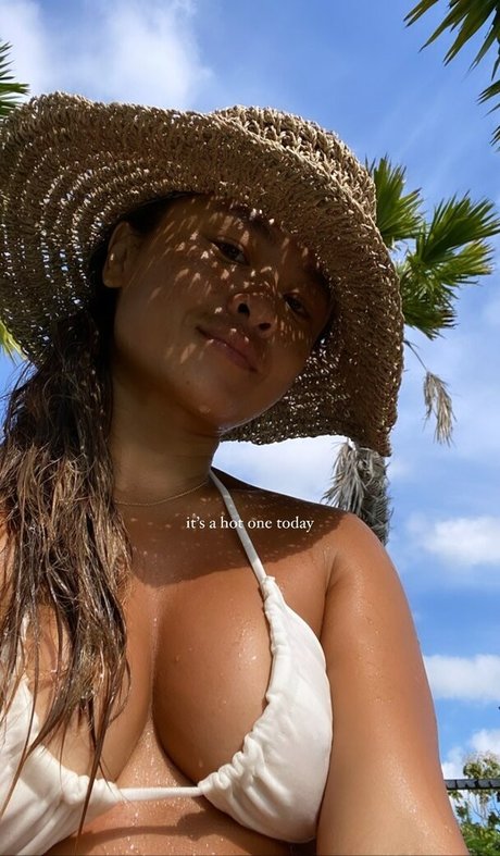 Hannah Wang beautiful actress photos