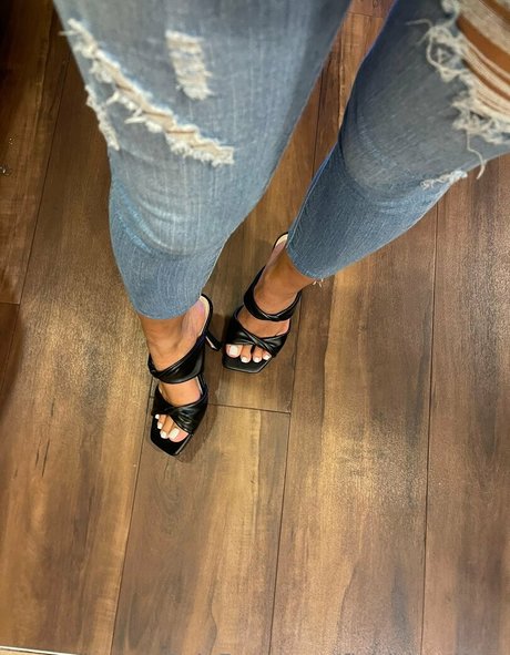 fineislandfeet free star archive