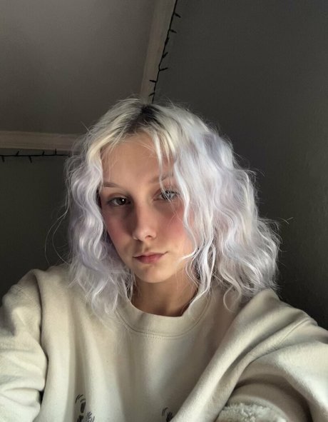 Goddesslunat nudes model gallery