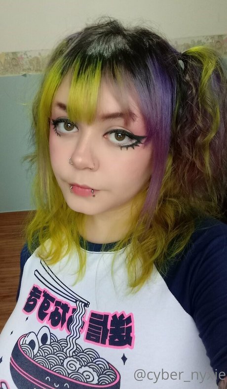 cyber nyxie nude model img