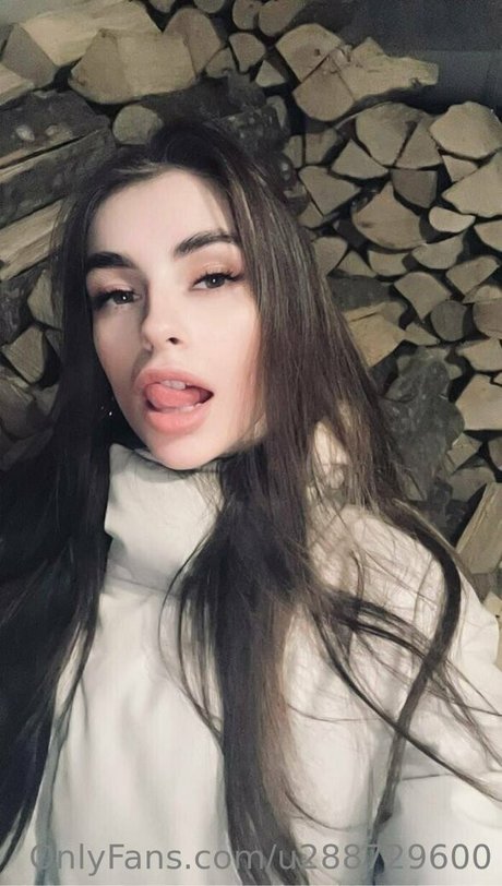 annie minor model pornographic image