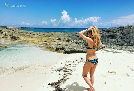 Tarah Kayne pornstar free pics