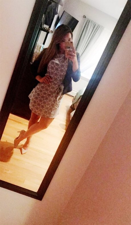 Lizzy Decologero pornstar nudes pics