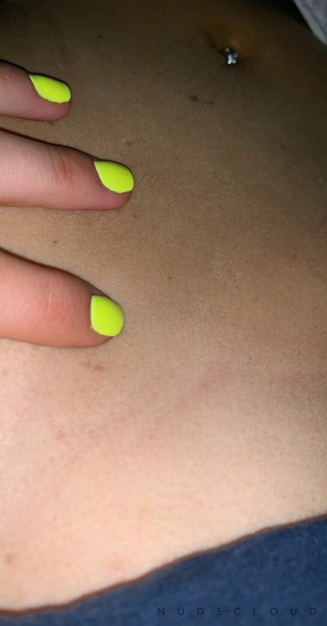 Emma Dahline model nude images