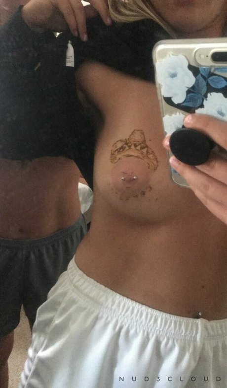 Emma Dahline star erotic pic