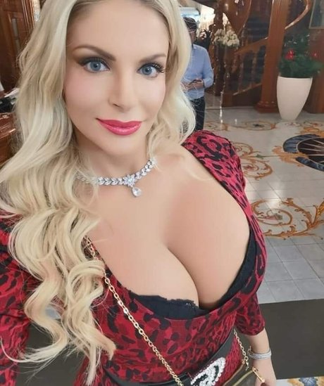 Francesca Cipriani exclusive pornstar gallery