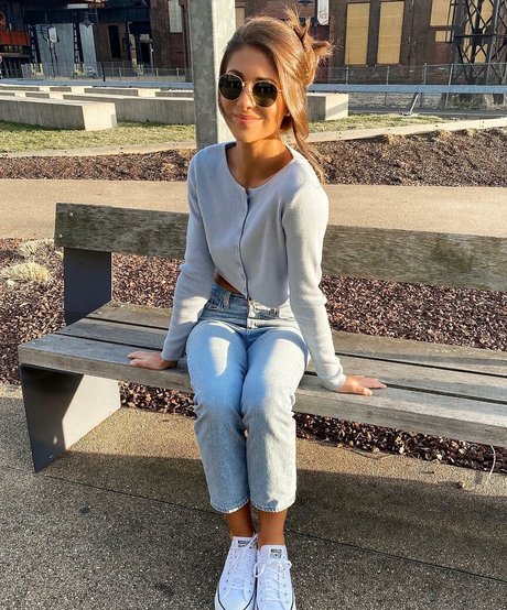 Hailey Lower star pretty pictures