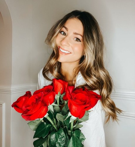 Hailey Lower nude actress pictures