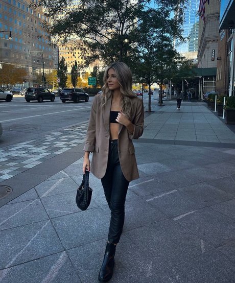 Hailey Lower Profile pic