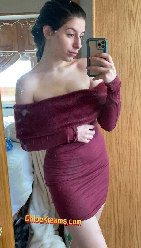 chloekreams free pornstar erotic pic