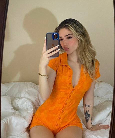 Melike Saygin nude actress pic