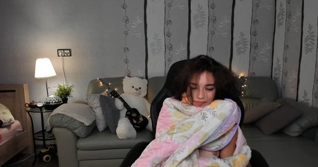 Ella Flare star pictures