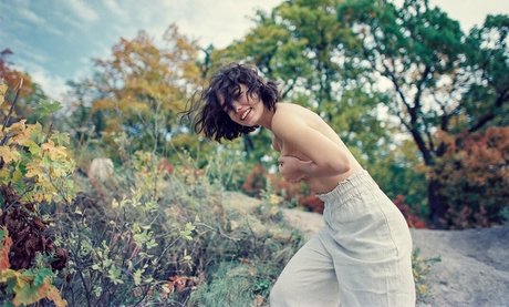 Ella Flare hd actress photo