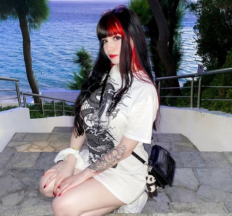 Shini Waifu model free gallery