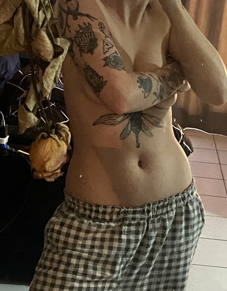 Agnees Monteiro beautiful model pics