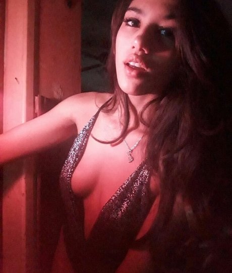 Floppy Abril pornstar sexy galleries