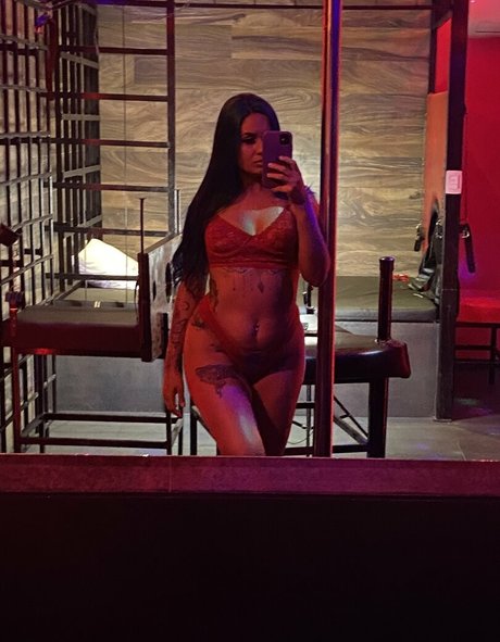 Fernanda Santos star beautiful image