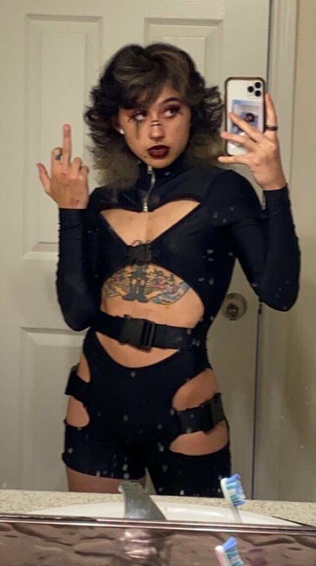 Suedmza hot pornstar photo