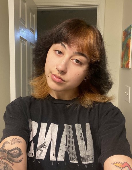 Suedmza pornstar pretty pictures