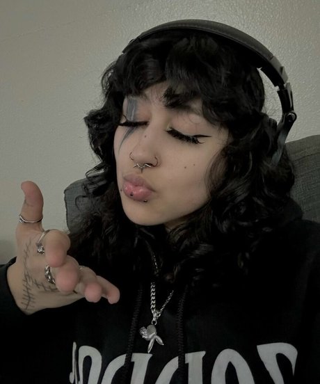 Suedmza sex actress gallery