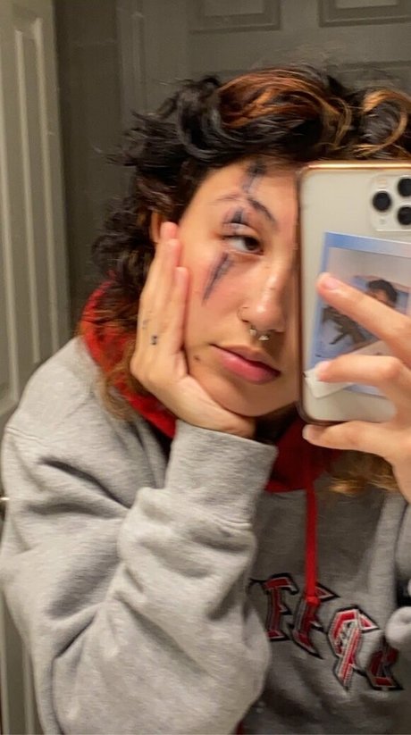 Suedmza star free gallery