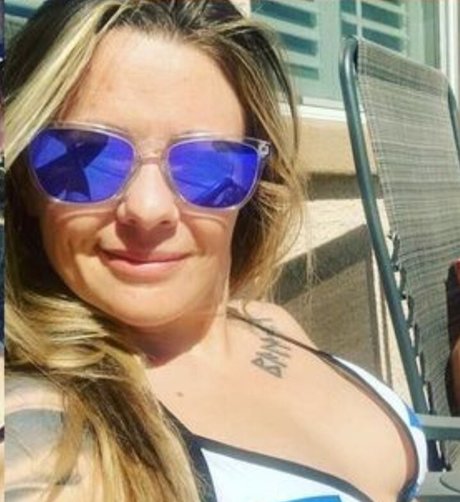 Jo Jo Calderwood UFC model perfect pic