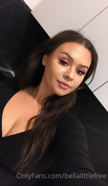 bellalittlefree22 model naked archive