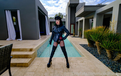 blonde shemale onlyfans hd pic