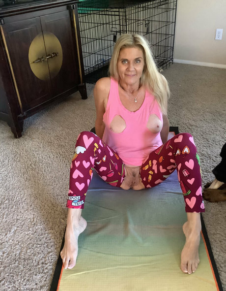 blameitonginger star exclusive pictures