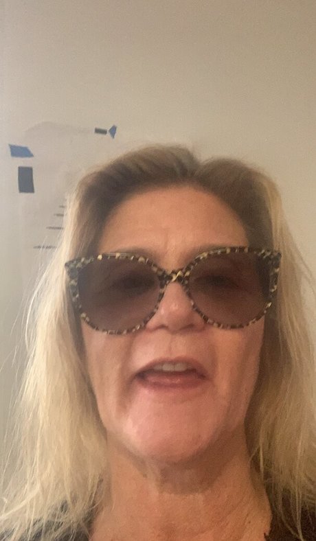 blameitonginger model nude photo