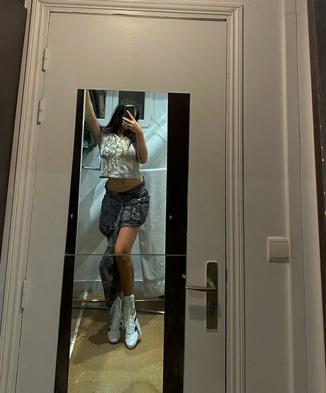 Linea Sindt nudes model galleries