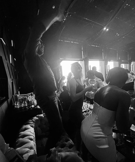 Linea Sindt model galleries