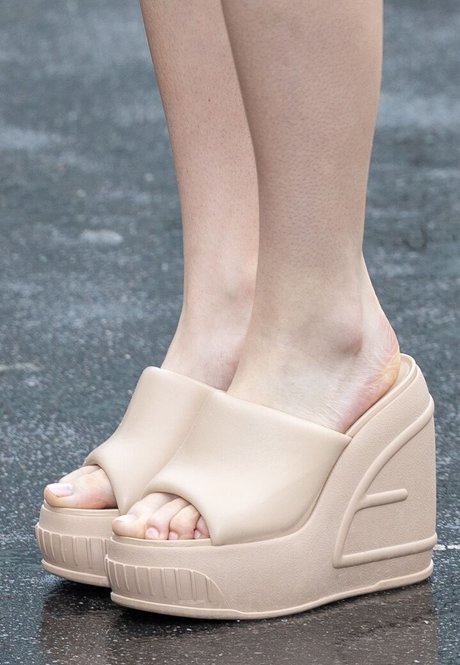 Emilia Jones star hot pictures