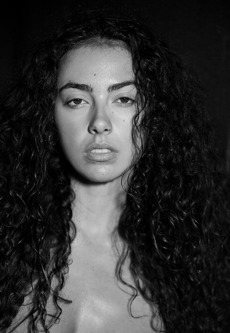 Veronica Manzo pornstar sex galleries