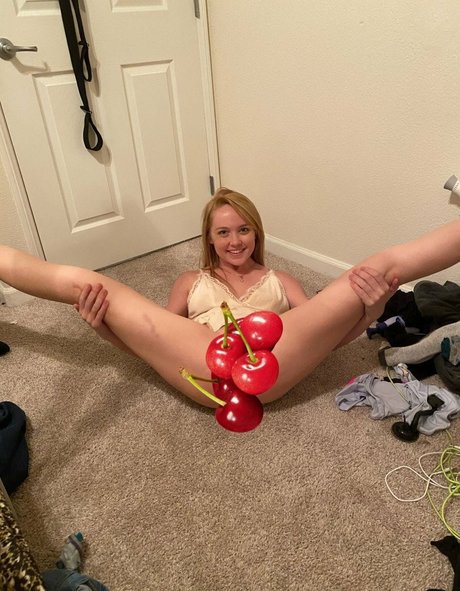 Nikole Nash pornstar free photos