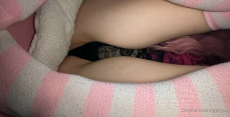 Ganyux adult star pic