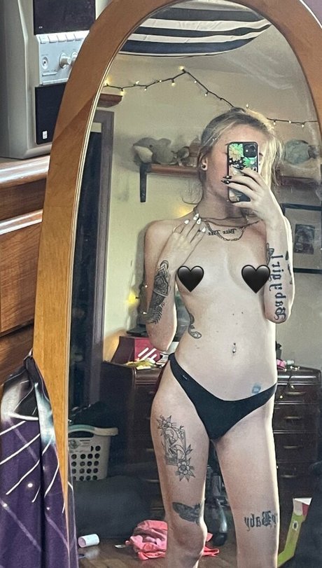 Lilplaybunny pornstar perfect pics