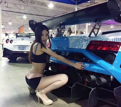 Vivika Babe nice actress img