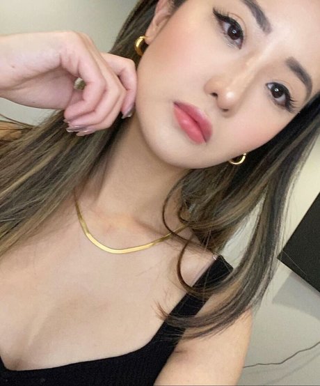 Emily108 pornstar hot galleries