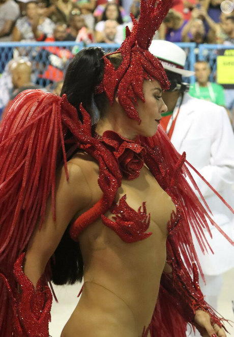 Paola Oliveira model sexy archive