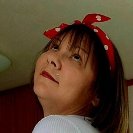 classiandsassi1 model hot photo