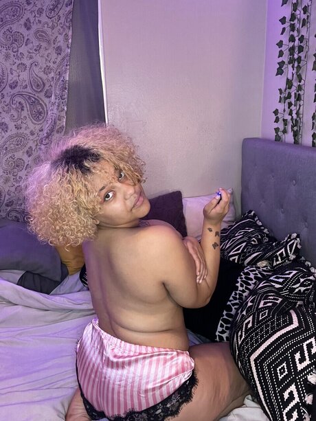 Sweet like honey_ star sexy gallery