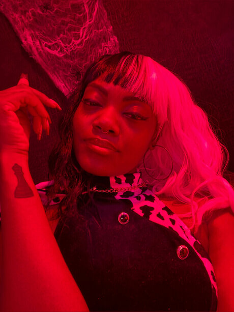 MsHyde model pretty pics