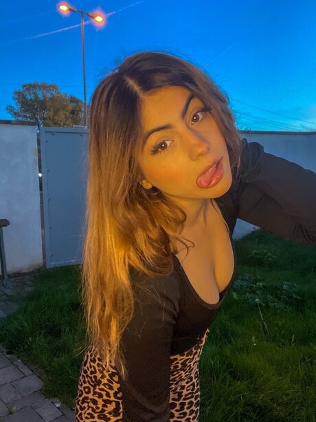 Chloe Spice sexy pornstar pics