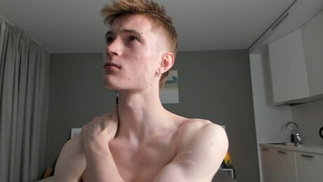 Max Viksons star sexy pictures