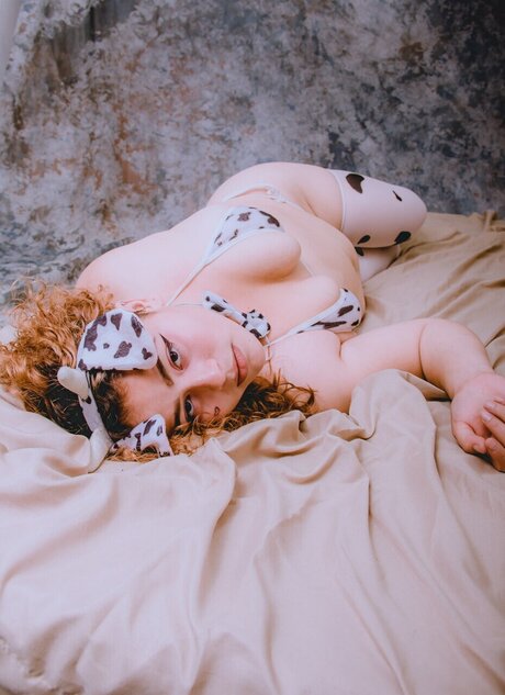 Tory Saavedra star pretty picture