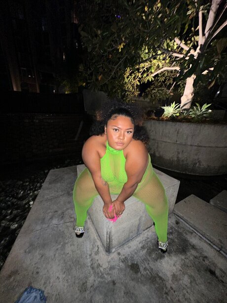 Dom_ star naked image