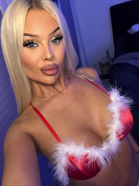 SHIRIN CHRISTIANS free model images