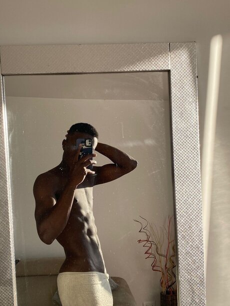 Mylowallacce model nudes image