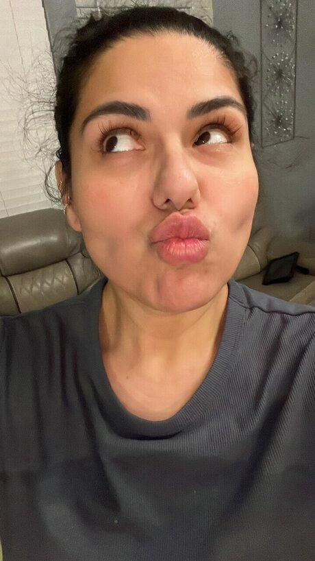 Thicknlovely11 star naked picture